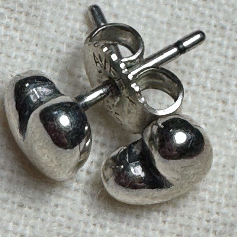 James Avery solid heart studs